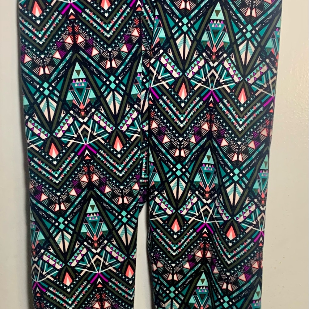 Victoria’s Secret Pink Womens Ultimate Yoga Capri Leggings Size XS Black Printed